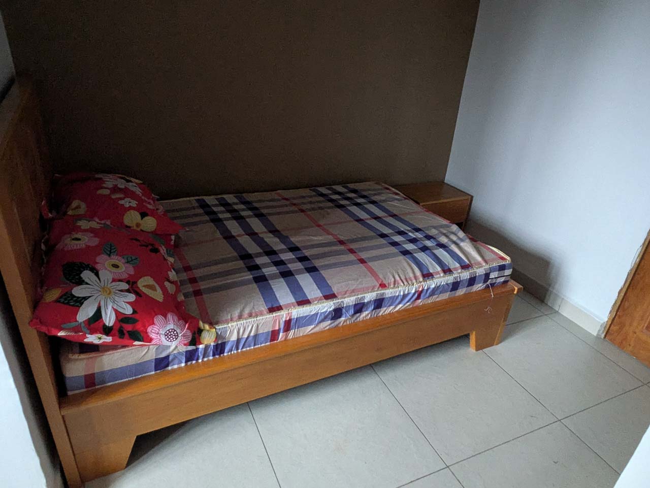 P0826-008-2 Studio à louer – 1 chambre – Pk 17 Entrée Chefferie