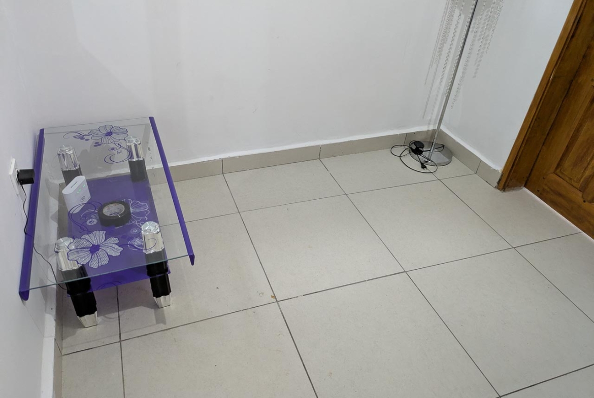 Studio à louer – 1 chambre – Pk 17 Entrée Chefferie