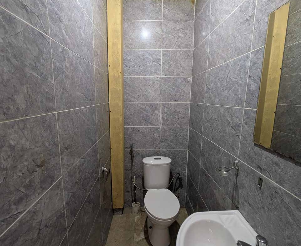 Studio à louer – 1 chambre – Logpom Contenaire rouge