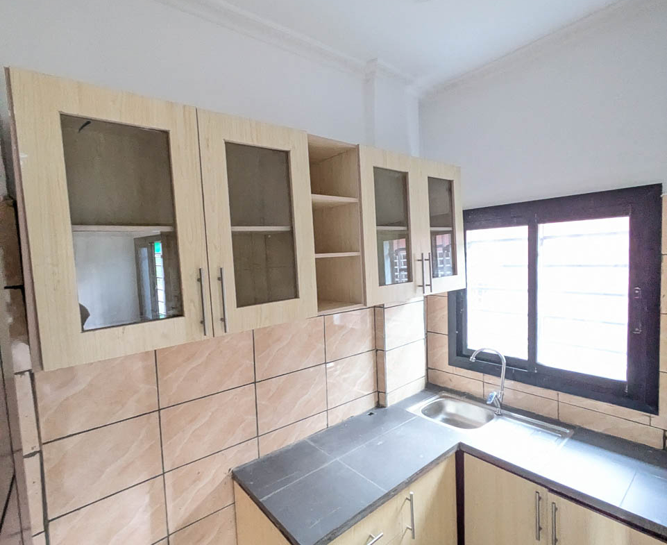 Studio à louer – 1 chambre – Logpom Contenaire rouge