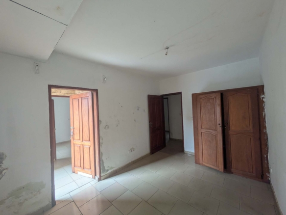 Appartement à louer – Kotto Carrefour Yapaki – 3 chambres