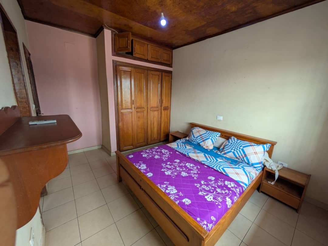 L022-3 Appartement à louer à Biyem-assi, Yaoundé