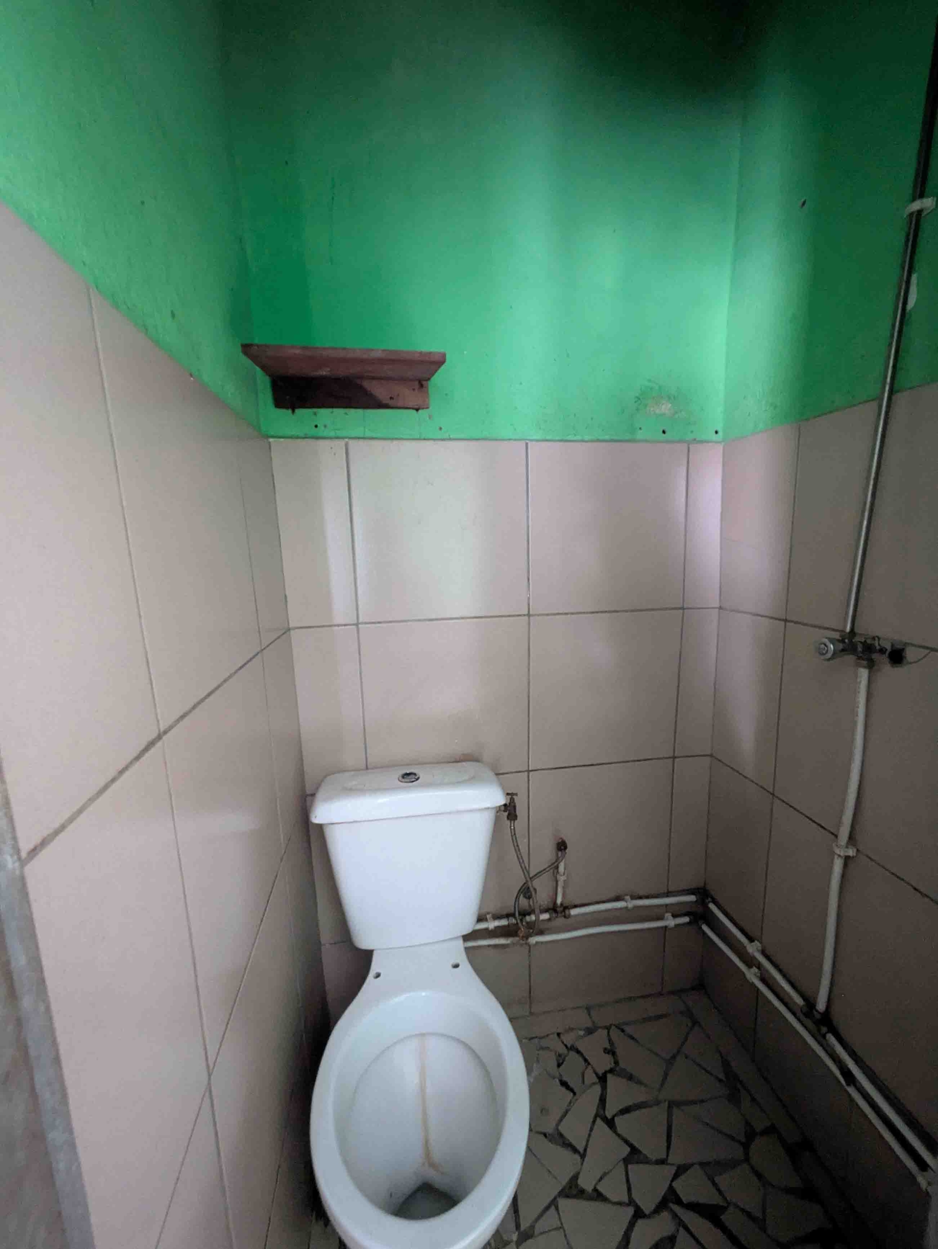 L035-2 Studio à louer à Ndogbong, Douala
