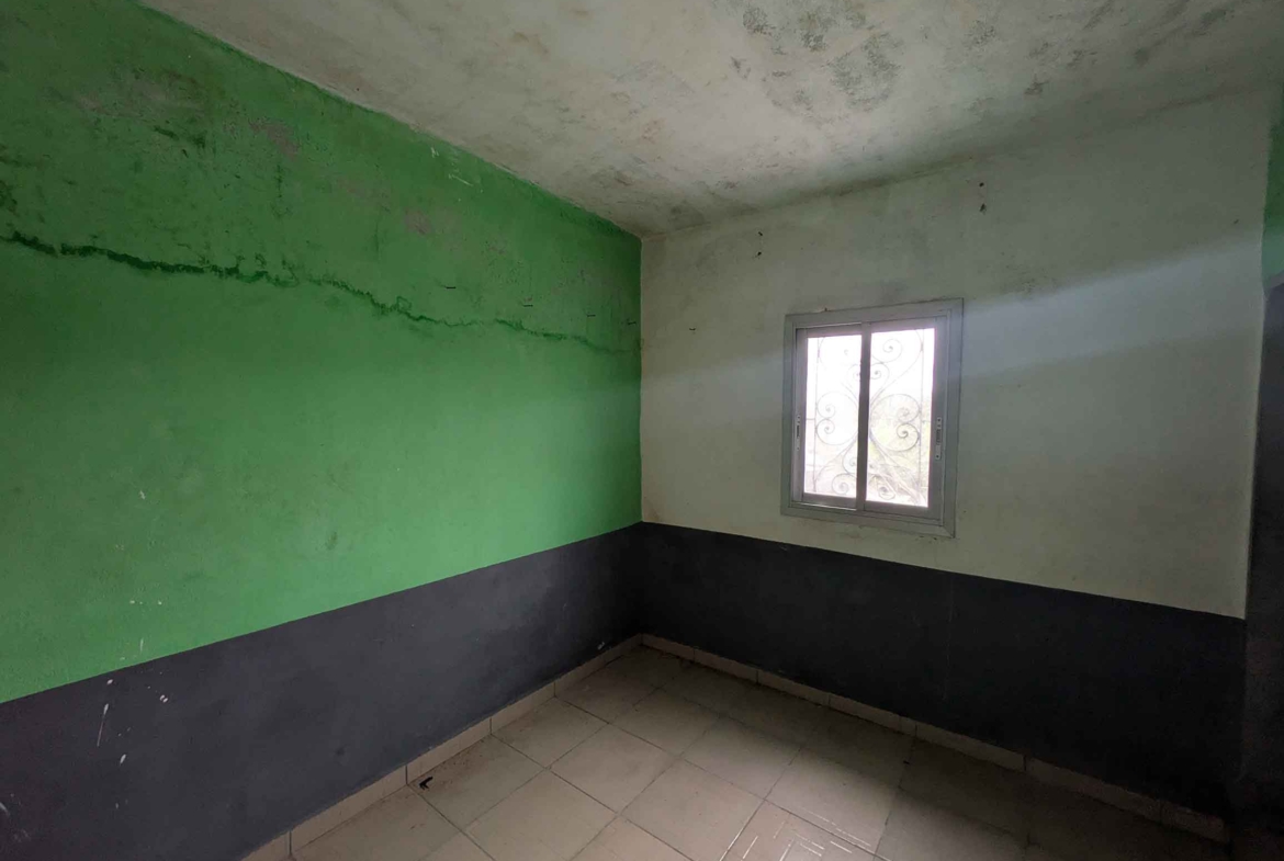 Studio à louer à Ndogbong, Douala