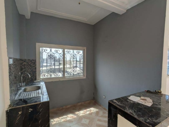 Appartement à louer à Bonamoussadi, 2e étage