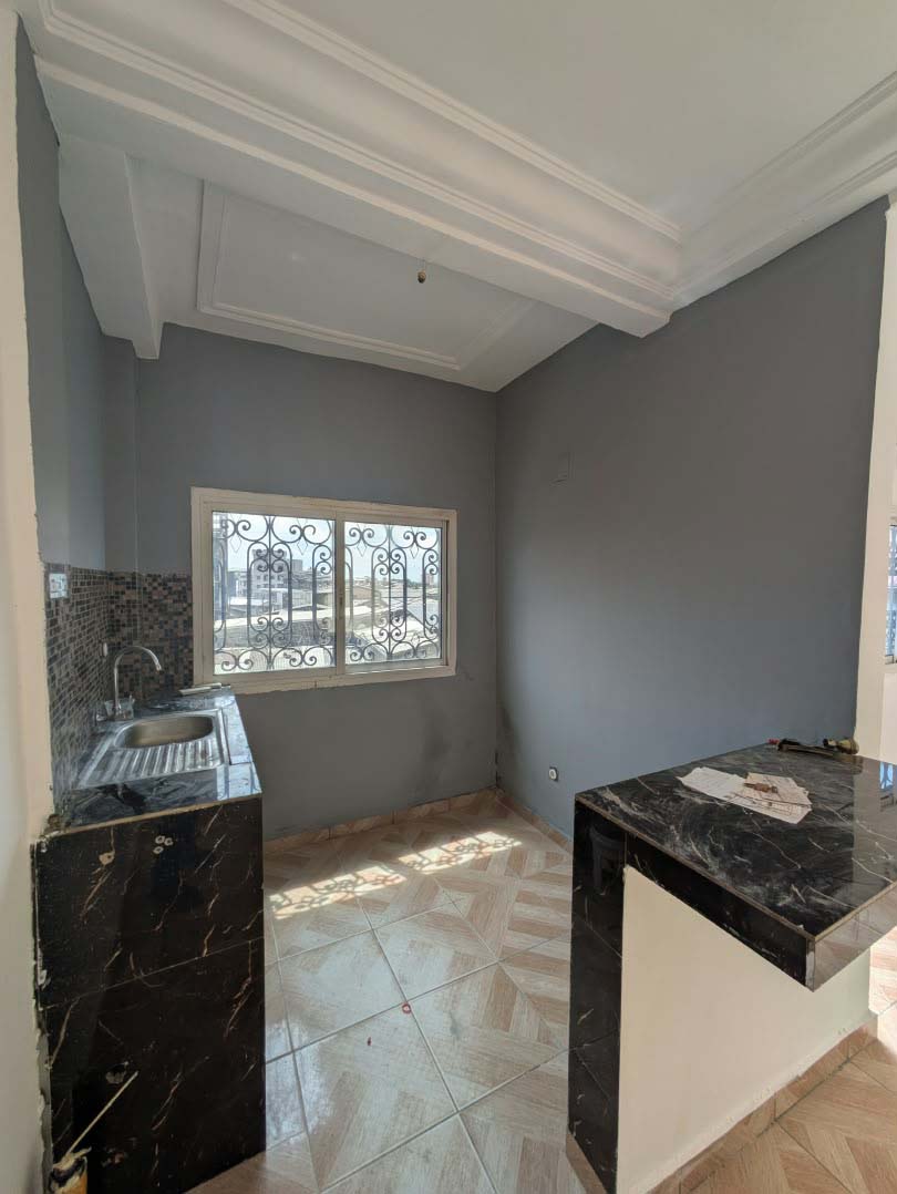 Appartement à louer à Bonamoussadi, 2e étage