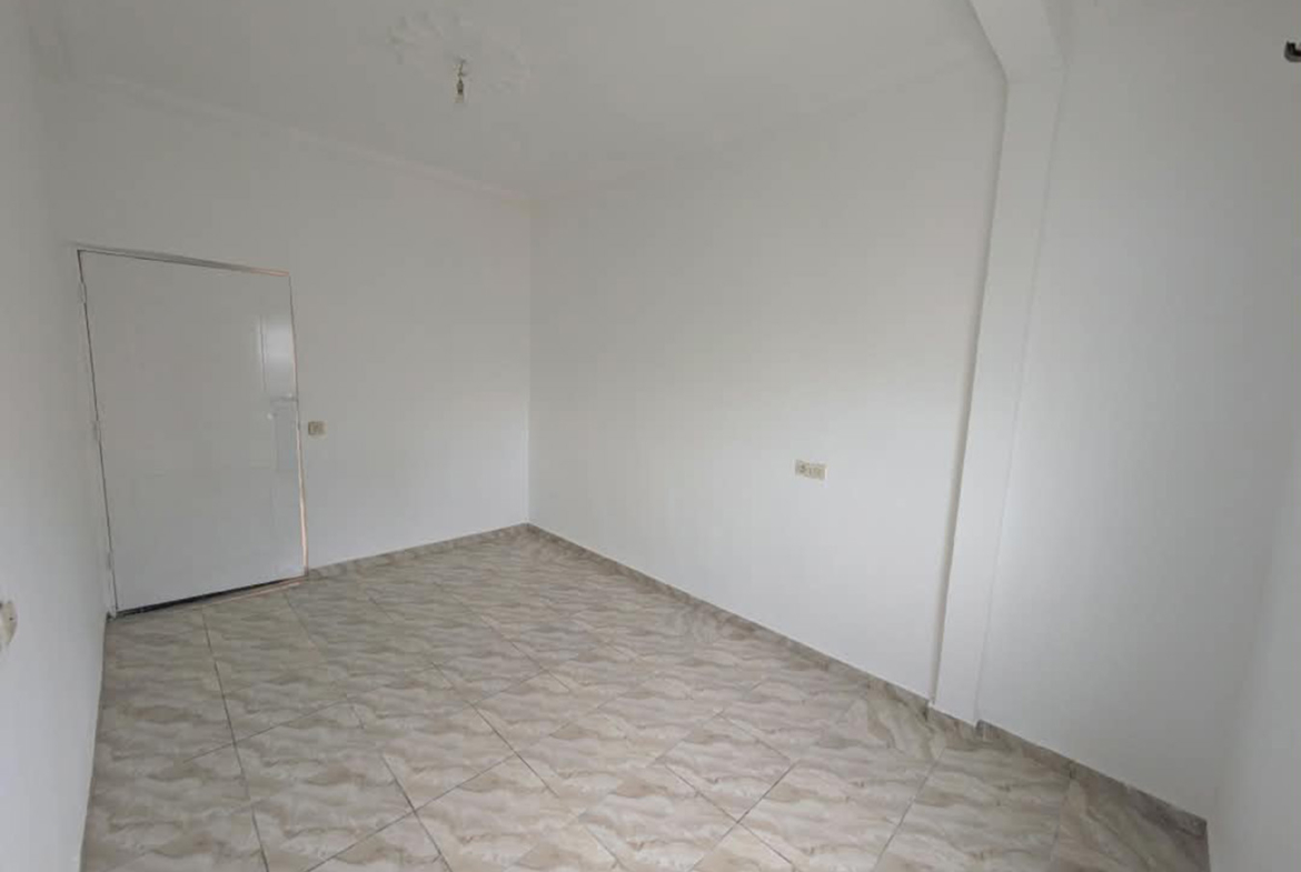 Appartement à louer à Bonamoussadi, 2e étage