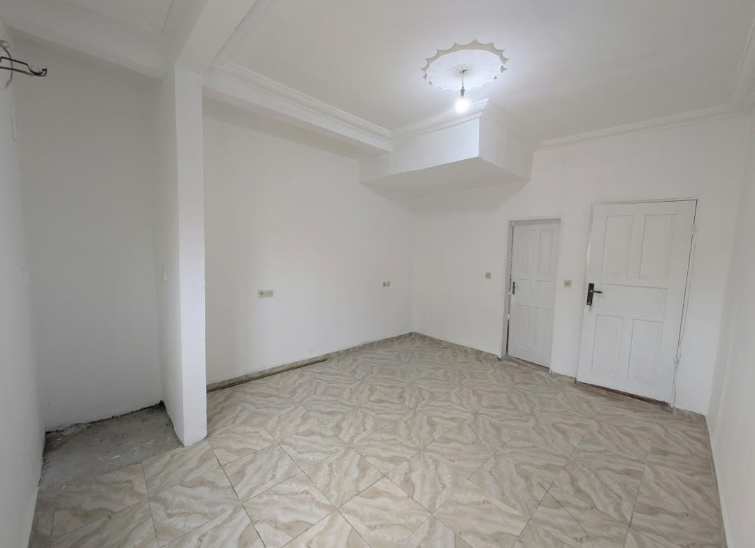 Appartement à louer à Bonamoussadi, 2e étage