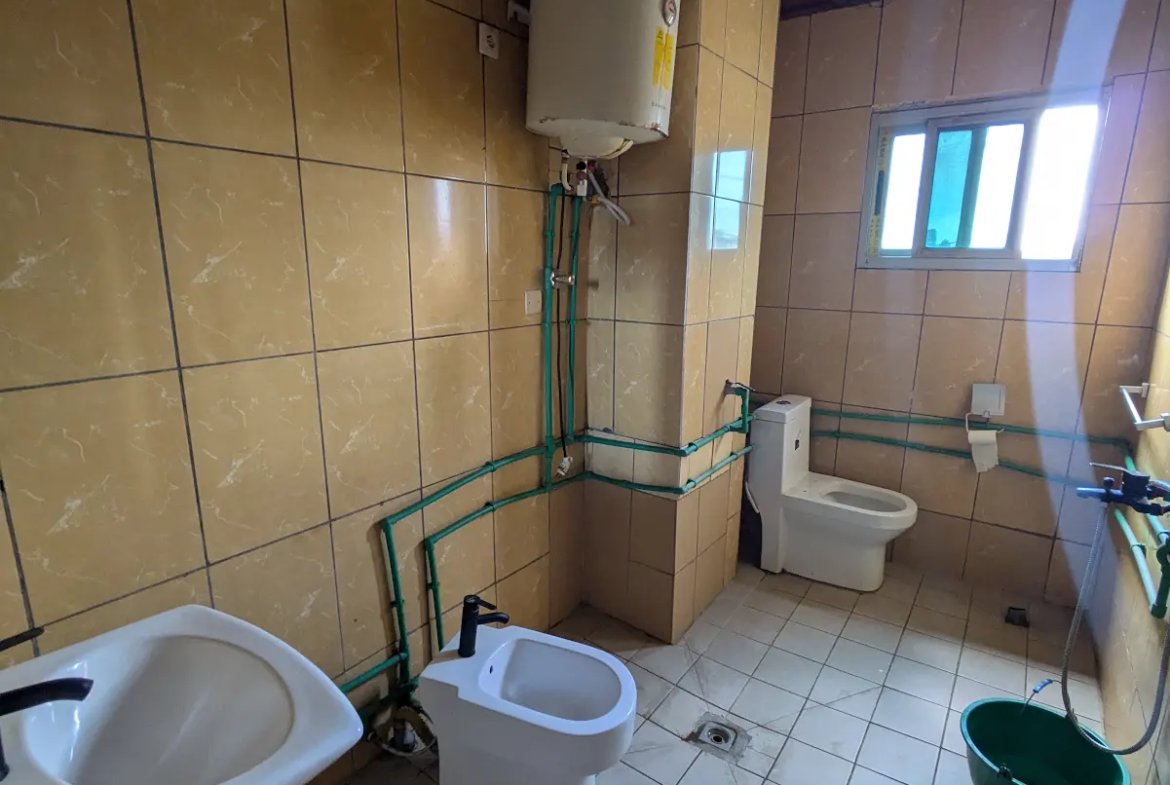 Appartement à louer 2 chambres, 3 douches – Bonamoussadi