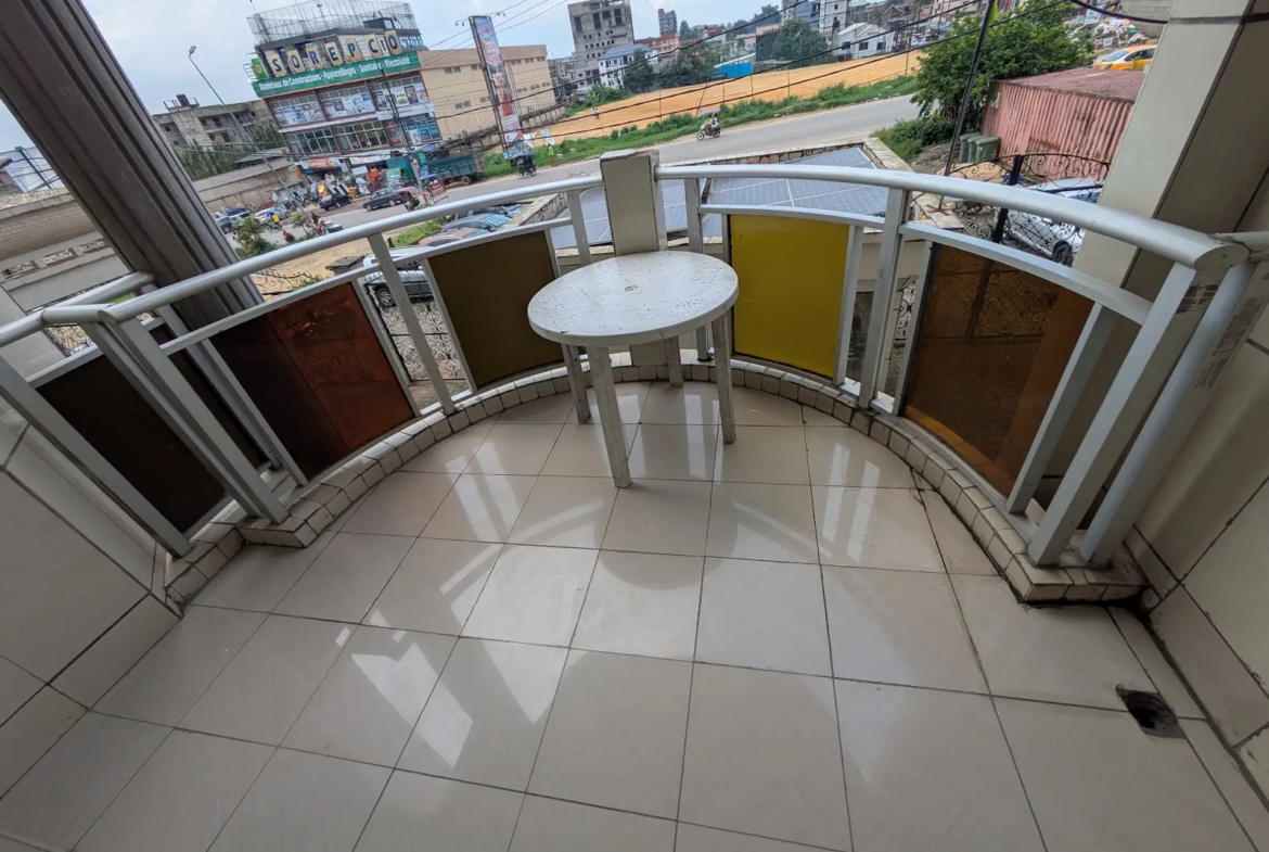 Appartement à louer 2 chambres, 3 douches – Bonamoussadi