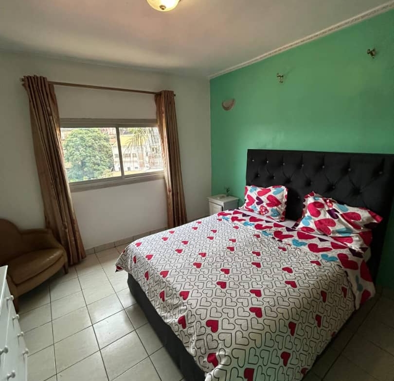 Appartement à louer à Yaoundé, Essos