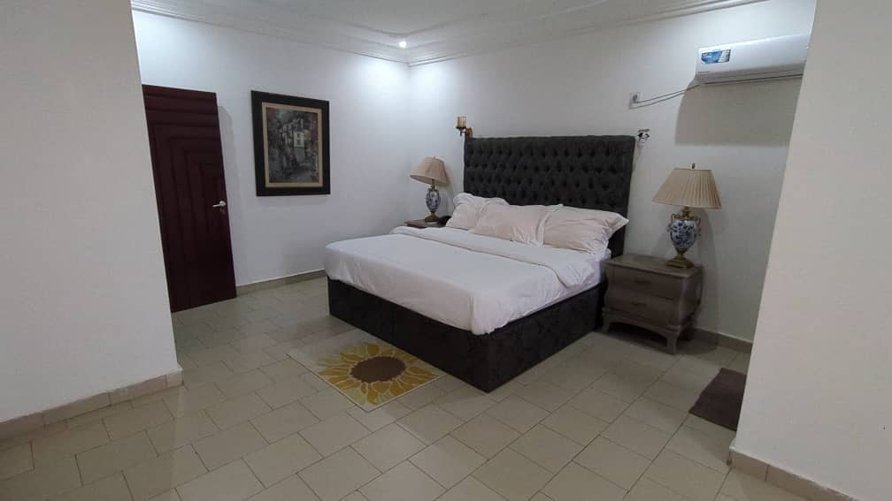 Studio à louer à Bastos, Yaoundé